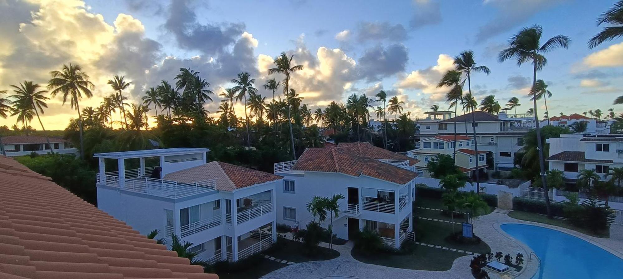 Las Terrazas Condo Punta Cana Beach - Los Corales Village Экстерьер фото