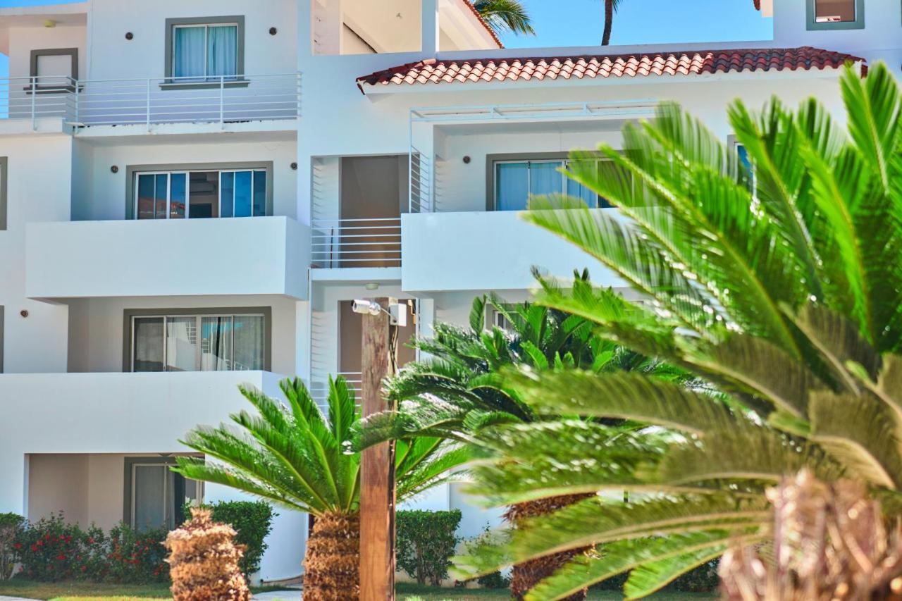 Las Terrazas Condo Punta Cana Beach - Los Corales Village Экстерьер фото